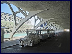 City of Arts and Sciences 040 - tourist train